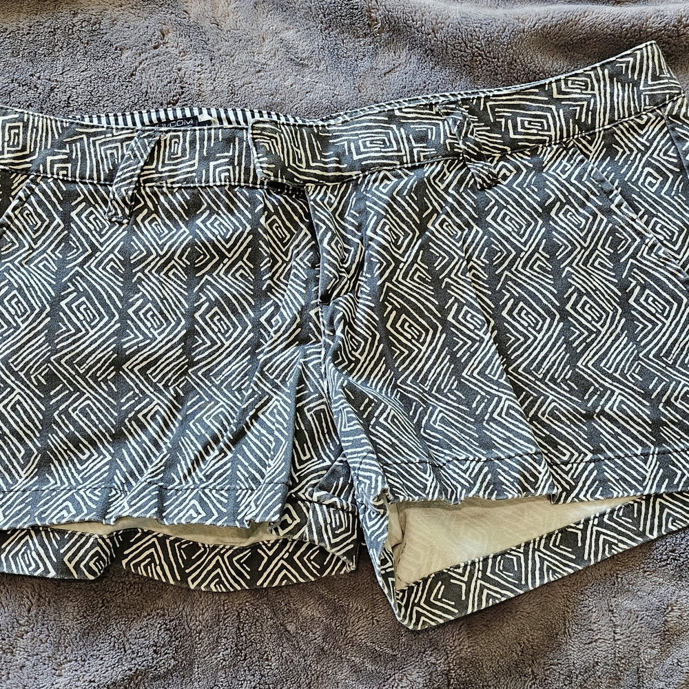 Volcom Black and White Patterned Women's Shorts